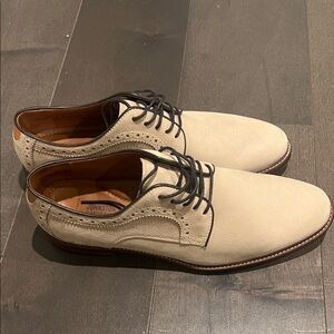 Johnston & Murphy Men's Cream Oxfords
